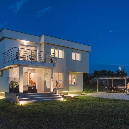 Holiday Home Bellissima ボドニャン エクステリア 写真